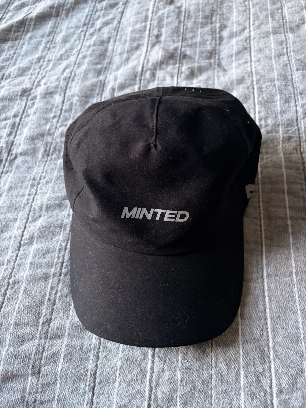 Minted New York Stealth Running Hat